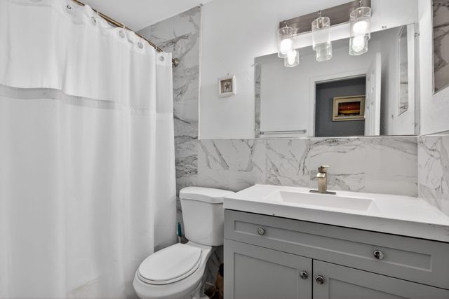 2811 NE 9th Terrace, Pompano Beach, FL 33064