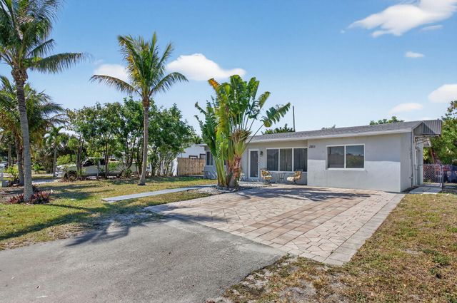 2811 NE 9th Terrace, Pompano Beach, FL 33064
