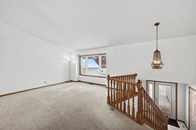 1325 Driving Park Road, Stillwater, MN 55082