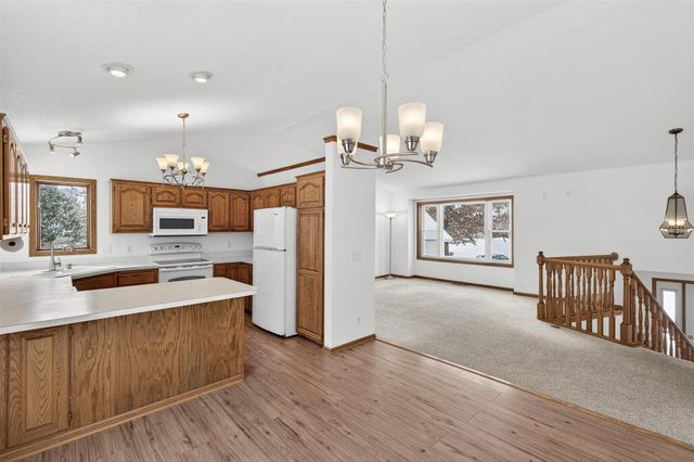 1325 Driving Park Road, Stillwater, MN 55082