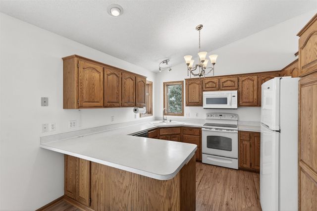 1325 Driving Park Road, Stillwater, MN 55082