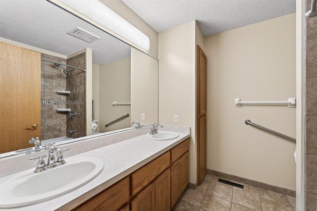 1325 Driving Park Road, Stillwater, MN 55082