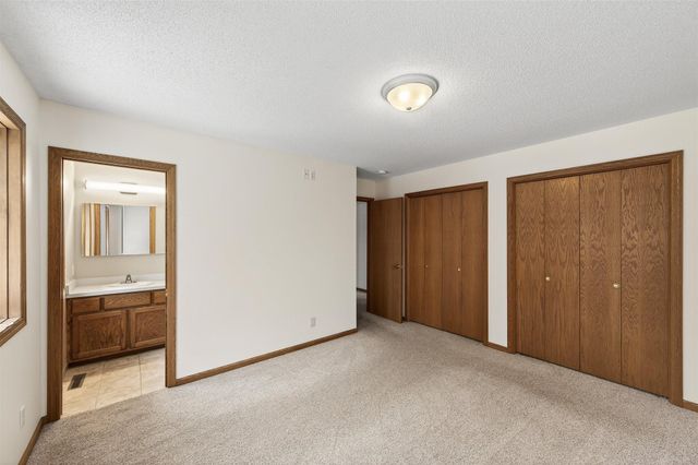 1325 Driving Park Road, Stillwater, MN 55082