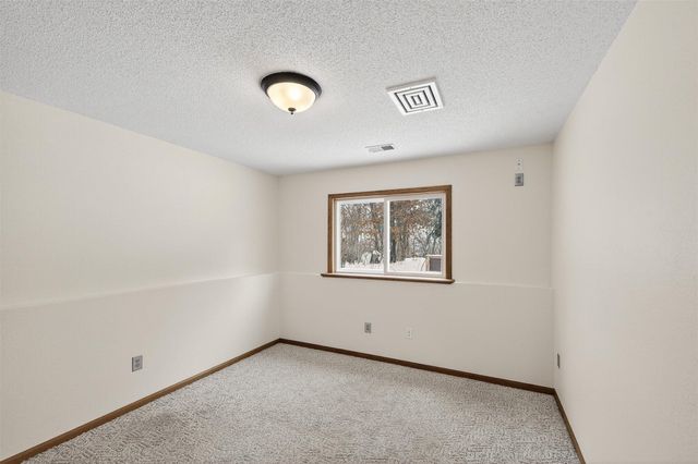 1325 Driving Park Road, Stillwater, MN 55082