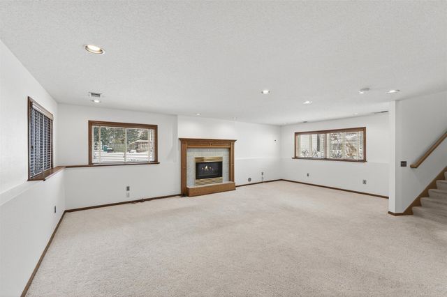 1325 Driving Park Road, Stillwater, MN 55082