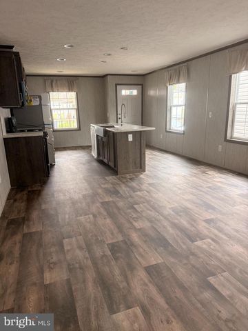 12 JEFFERSON COURT, Millville, NJ 08332