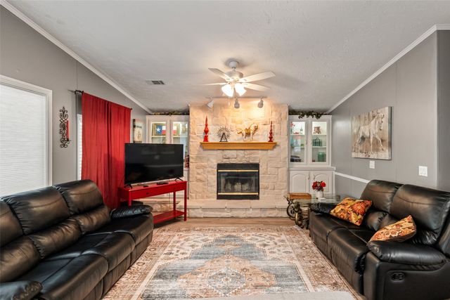 307 Brazos Harbor Drive, Granbury, TX 76048