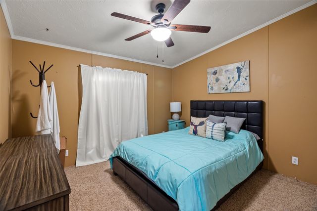 307 Brazos Harbor Drive, Granbury, TX 76048