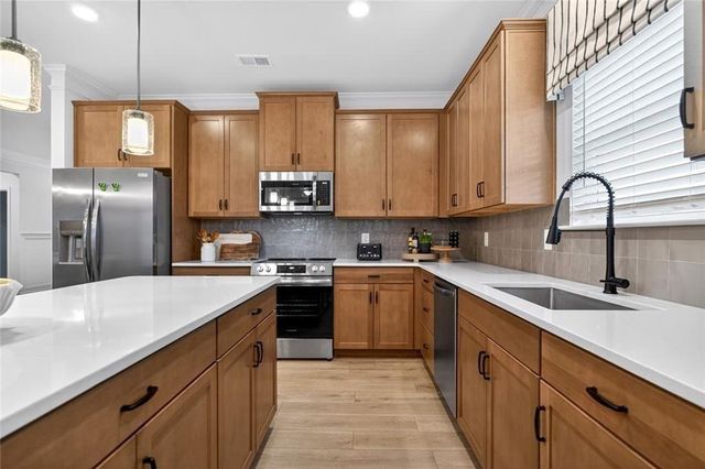 8 Hart Drive, Rome, GA 30165