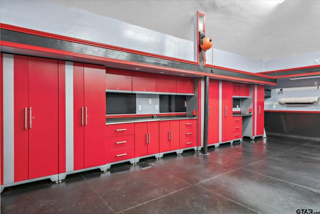 302 Erwin, Edgewood, TX 75117