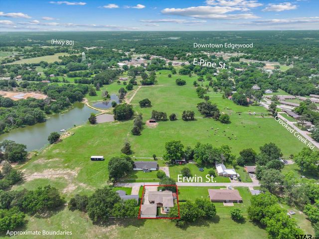 302 Erwin, Edgewood, TX 75117
