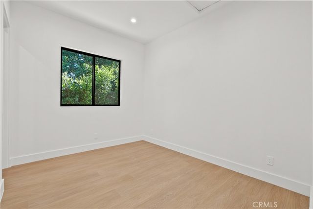 19146 Keswick, Reseda, CA 91335