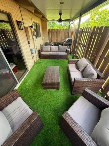 8167 SW 24th Street, Davie, FL 33324