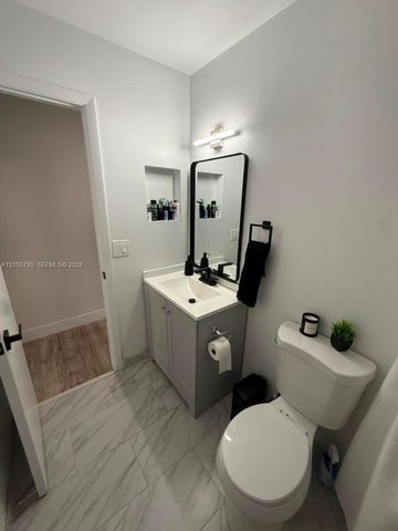 8167 SW 24th Street, Davie, FL 33324