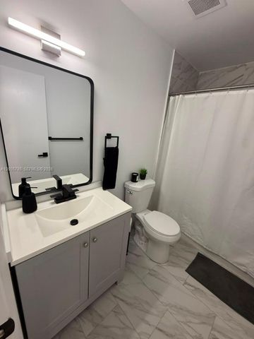 8167 SW 24th Street, Davie, FL 33324
