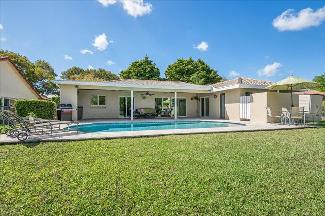 1078 NW 96th Avenue, Plantation, FL 33322