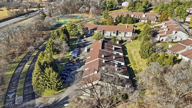 4 The Crescent, Union Twp., NJ 08809