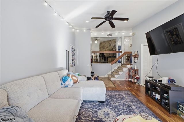 4 The Crescent, Union Twp., NJ 08809