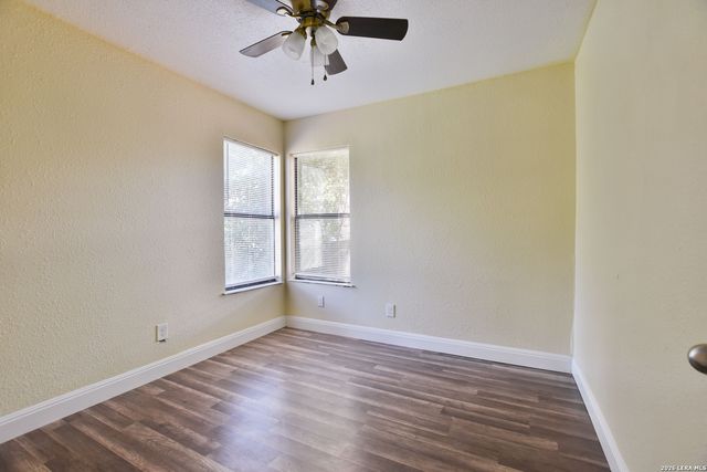 1263 Chalmers, San Antonio, TX 78211
