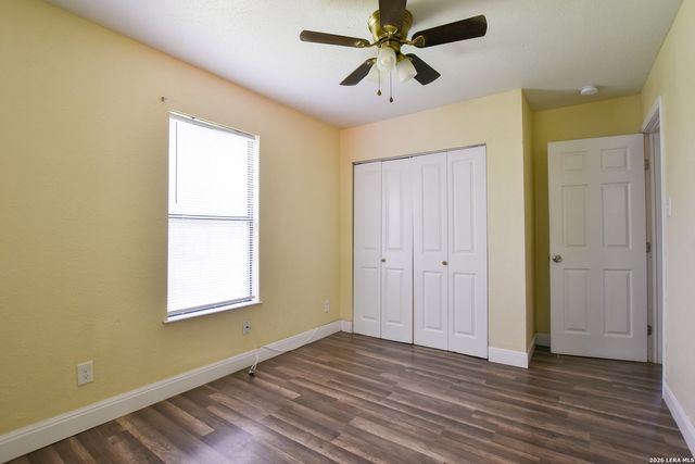 1263 Chalmers, San Antonio, TX 78211