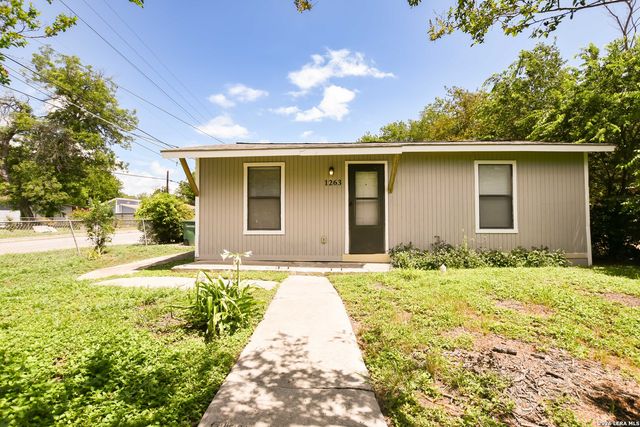 1263 Chalmers, San Antonio, TX 78211