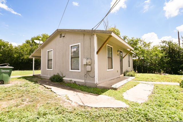 1263 Chalmers, San Antonio, TX 78211
