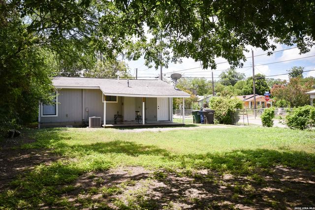 1263 Chalmers, San Antonio, TX 78211