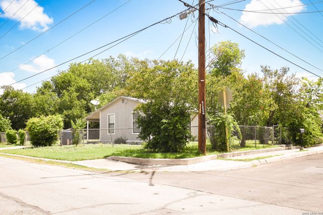 1263 Chalmers, San Antonio, TX 78211