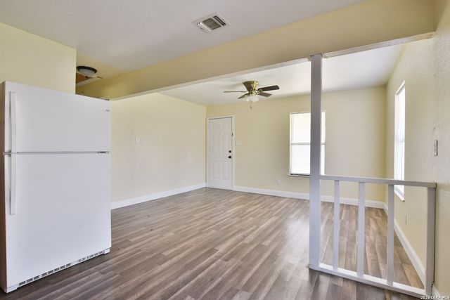 1263 Chalmers, San Antonio, TX 78211
