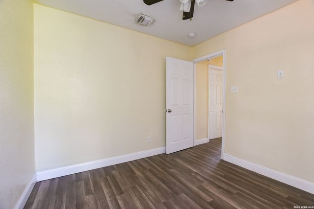 1263 Chalmers, San Antonio, TX 78211