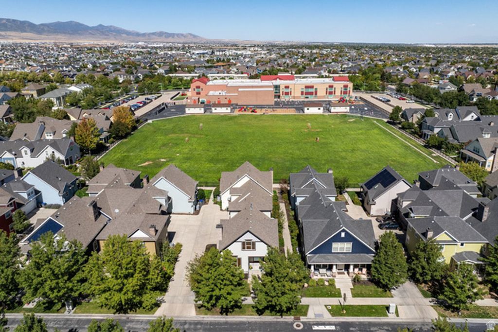 4332 W DEGRAY DR, South Jordan, UT 84009 — photo 2