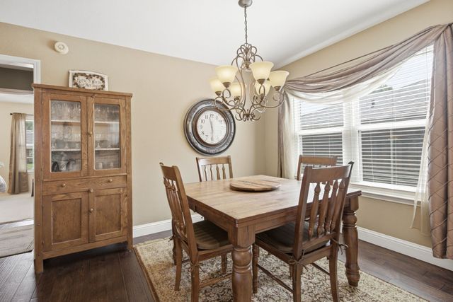 1554 Waterford Drive, Lewisville, TX 75077