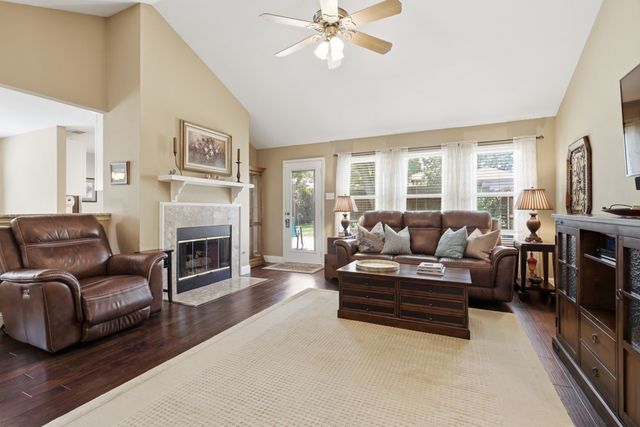 1554 Waterford Drive, Lewisville, TX 75077