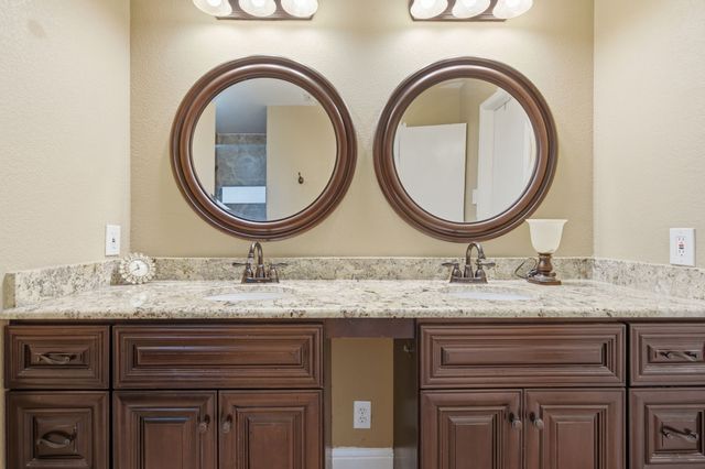 1554 Waterford Drive, Lewisville, TX 75077