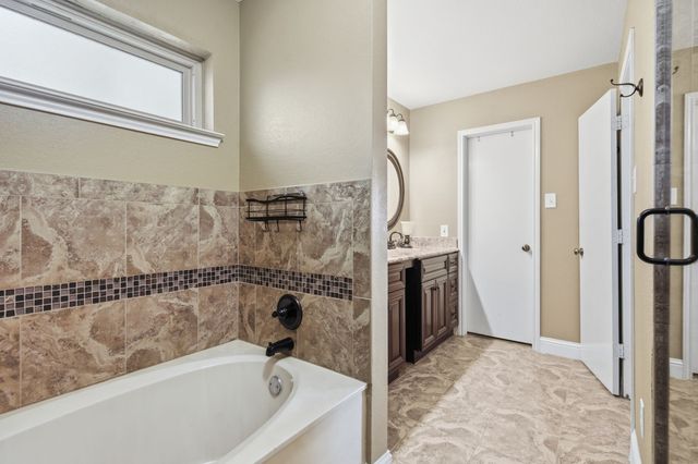 1554 Waterford Drive, Lewisville, TX 75077