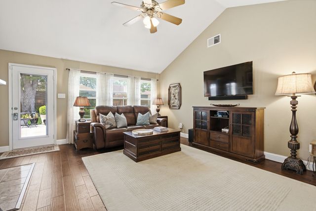 1554 Waterford Drive, Lewisville, TX 75077