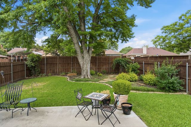 1554 Waterford Drive, Lewisville, TX 75077