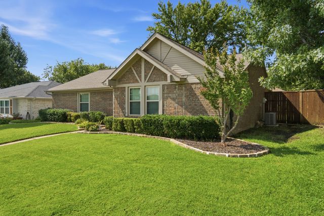 1554 Waterford Drive, Lewisville, TX 75077