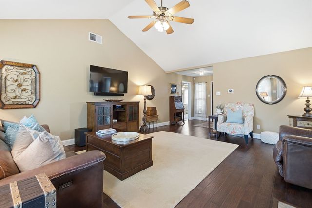 1554 Waterford Drive, Lewisville, TX 75077