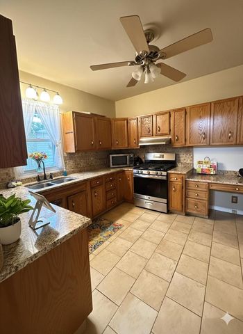 1629 West BOULEVARD, Racine, WI 53405