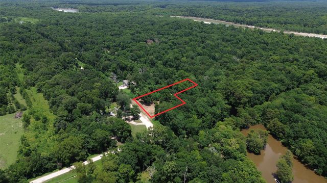 40 Private Road 6444, Dayton, TX 77535
