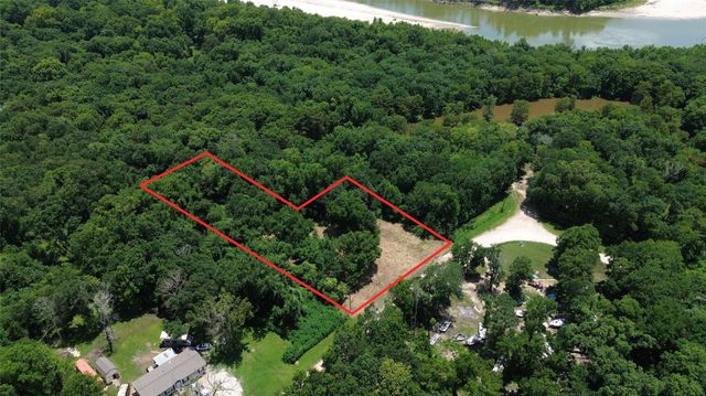 40 Private Road 6444, Dayton, TX 77535
