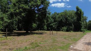 40 Private Road 6444, Dayton, TX 77535