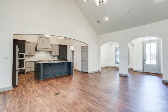 6953 103rd Street, Lubbock, TX 79424