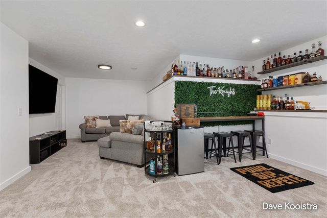 1657 SW Mulligan Drive, Wyoming, MI 49519
