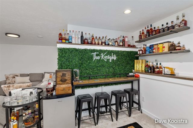 1657 SW Mulligan Drive, Wyoming, MI 49519