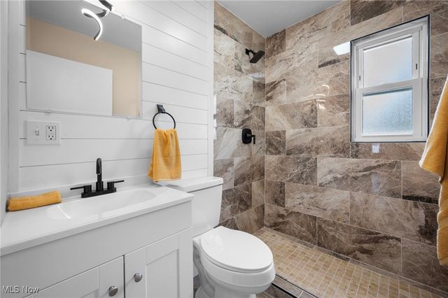 8906 Behrwald Avenue, Brooklyn, OH 44144