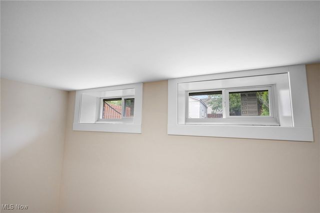 8906 Behrwald Avenue, Brooklyn, OH 44144