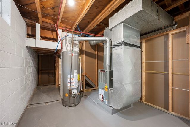 8906 Behrwald Avenue, Brooklyn, OH 44144