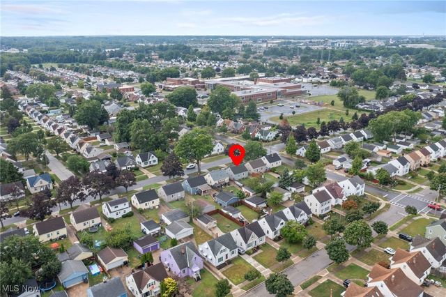 8906 Behrwald Avenue, Brooklyn, OH 44144